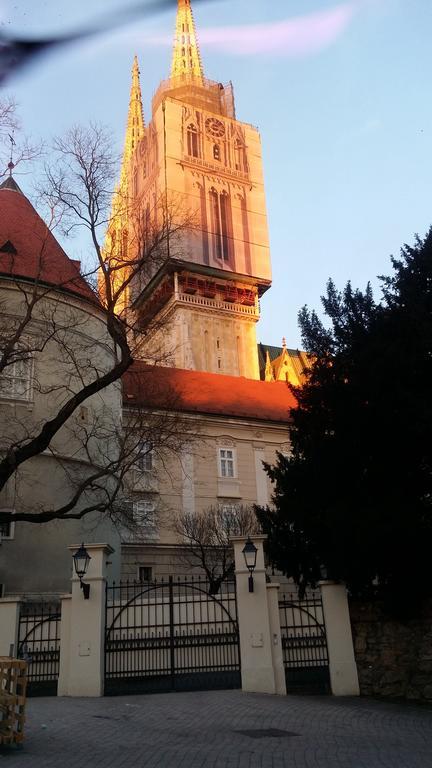 Apartments Lina - Center With Free Parking! Zagrzeb Zewnętrze zdjęcie